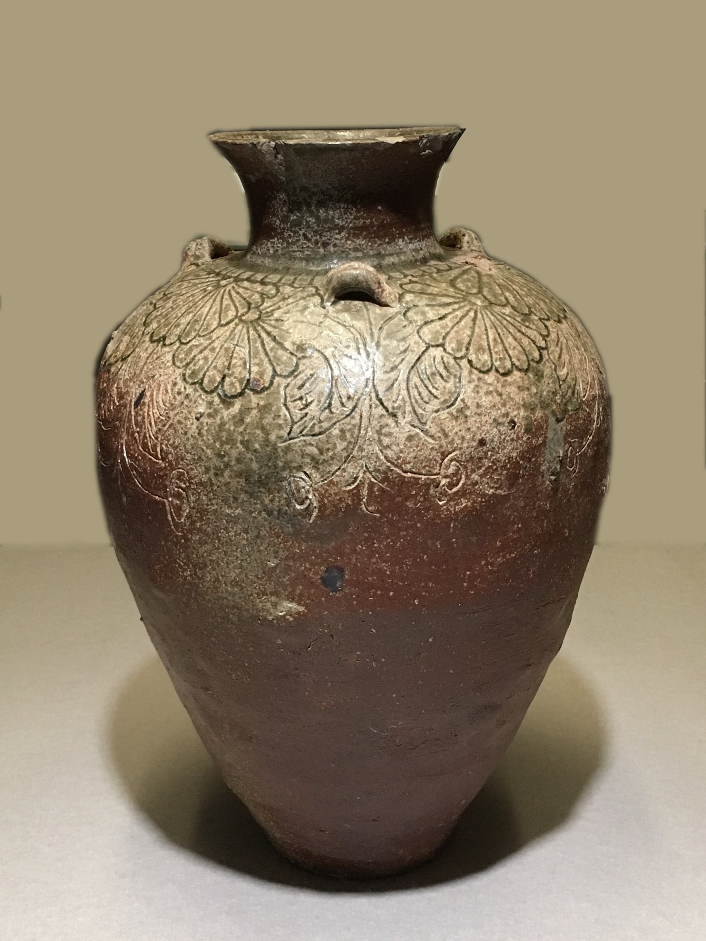 丹波菊花文三耳壺